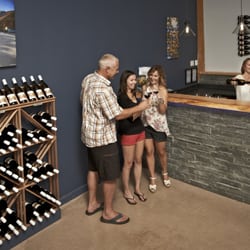 Nighthawk Vineyards