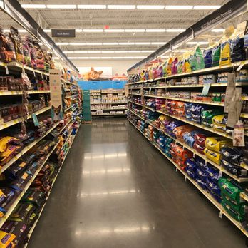 PetSmart - This whole aisle full of snacks and not one from Newman's Own. - Pet Training Near Me - Vancouver, Washington PetSmart - This whole aisle full of snacks and not one from Newman's Own. - Pet Training Near Me - Vancouver, Washington