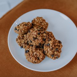 Holistic Nutrition by Candice Howarth
