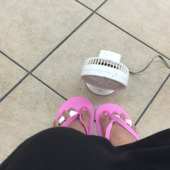 Foxy Nail - Drying them toes - Nail Salons Near Me - Duarte, California