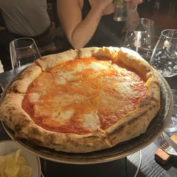 Garzadori - Which one is plain cheese pizza?