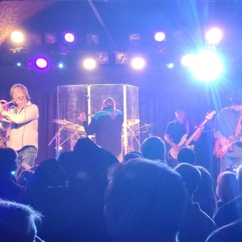 Belly Up Tavern - Bars Near Me - Solana Beach, California