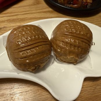 Q By Peter Chang - Walnut lava bun - Chinese Near Me - Bethesda, Maryland