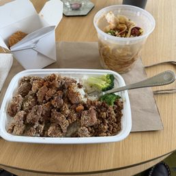 Popcorn chicken & rice, spicy wonton noodles, corn and potato croquettes. Popcorn chicken & rice, spicy wonton noodles, corn and potato croquettes.