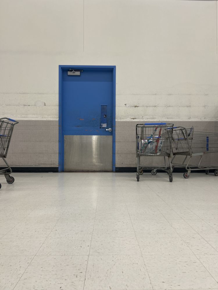 WALMART SUPERCENTER Updated August 2024 30 Photos & 22 Reviews 685 Schillinger Rd S