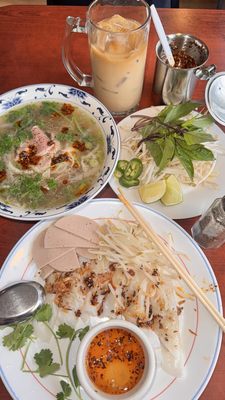 Pho Tay Ho by null