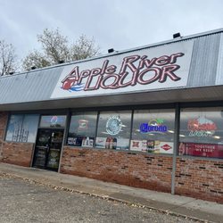Apple River Liquor