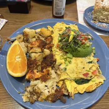 The Breakfast Club at Midtown - Farm House Omelette - New American Near Me - Mountain View, California