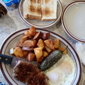 Apple Annie's - Delish - Breakfast & Brunch Near Me - Tulare, California