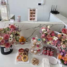 Grand opening flowers and dessert, so pretty Grand opening flowers and dessert, so pretty