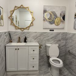 LA One Rejuvenating - Restroom