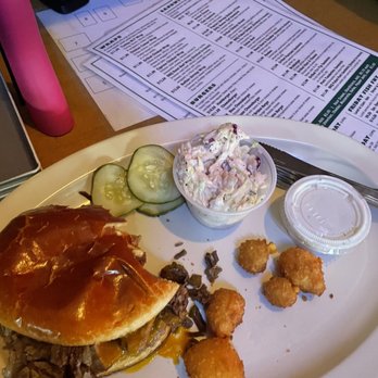 Schmidt's Towne Tap - The food - American Near Me - Elburn, Illinois