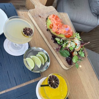 Malibu Beach Inn - Hotels Near Me - Malibu, California