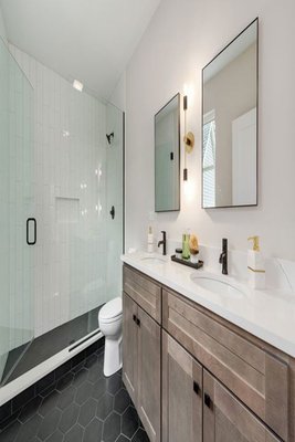 Walsh Services Incorporated Logo