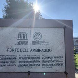 Ponte dell'Ammiraglio - UNESCO marker