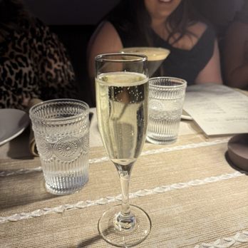 Cala - Prosecco - Mediterranean Near Me - Scottsdale, Arizona Cala - Prosecco - Mediterranean Near Me - Scottsdale, Arizona