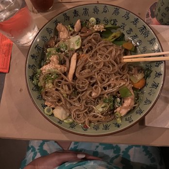 Boa-Bao - Japchae chicken noodles - Asian Fusion Near Me - Lisbon, 11