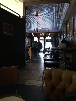Desoto Lounge by null