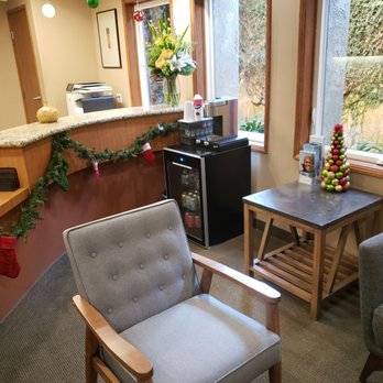 Dana M Nichols, DMD - Cosmetic Dentists Near Me - Laguna Beach, California