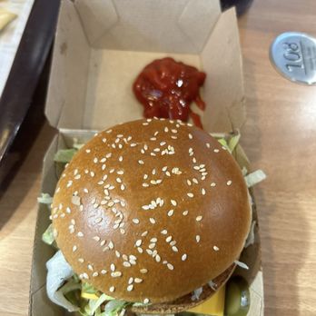McDonald's - Big Mac - Fast Food Near Me - Aurora, Illinois McDonald's - Big Mac - Fast Food Near Me - Aurora, Illinois