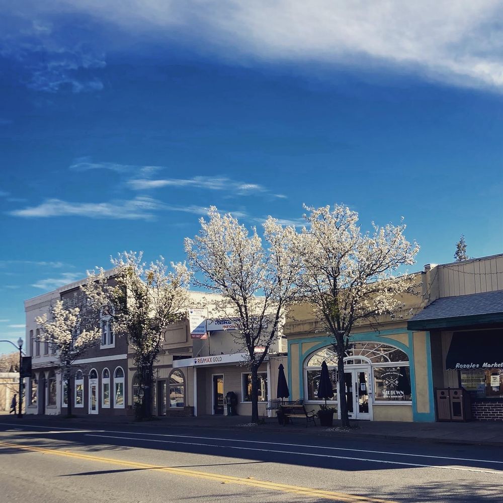 JENNIFER WALL REALTOR, RE/MAX GOLD Updated April 2024 Contact Agent 21162 Calistoga St