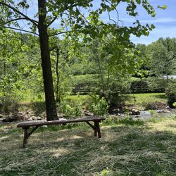 Off The Grid - Outdoor seating