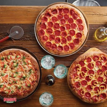 Romeo's Pizza - Pizza Near Me - Chagrin Falls, Ohio