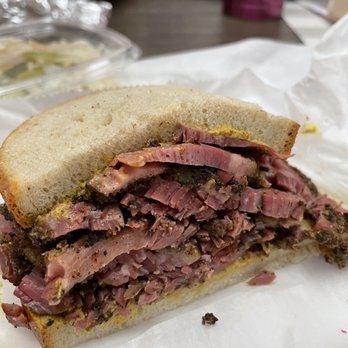 Mikki & Al’s Noshery - a roast beef sandwich - Delis Near Me - Montclair, New Jersey Mikki & Al’s Noshery - a roast beef sandwich - Delis Near Me - Montclair, New Jersey
