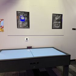 Racks-N-Cues Billiards and Brews - Air hockey
