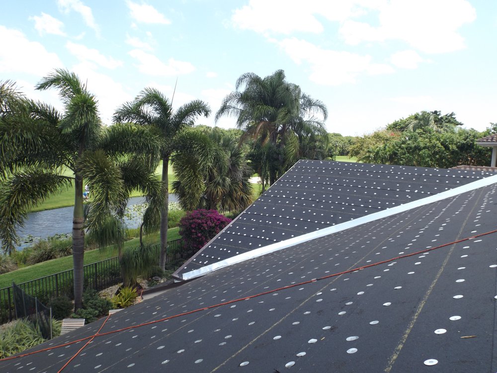 Slide of D'Agostino Roofing