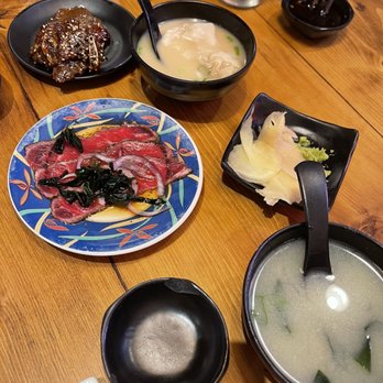Sushi Toshi - Beef tataki, Korean short ribs, miso soup, wonton soup - Japanese Near Me - Edmonton, Alberta Sushi Toshi - Beef tataki, Korean short ribs, miso soup, wonton soup - Japanese Near Me - Edmonton, Alberta