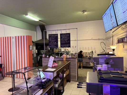 Niu Soft Serve Parlour by null