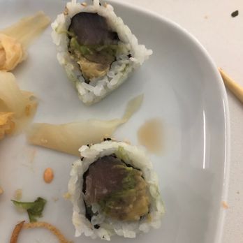 Mission Hills Sushi - three pieces of sushi on a plate - Japanese Near Me - Fraser Valley, British Columbia Mission Hills Sushi - three pieces of sushi on a plate - Japanese Near Me - Fraser Valley, British Columbia