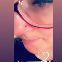 Lady Ink Tattoo - Nose piercing