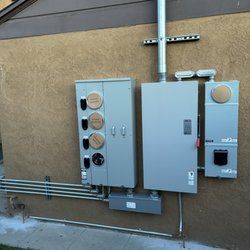 Maximum Voltage Electrical Service - 4 gang and house meter install