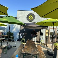 Erratic Ale Co - Live music
