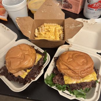 Cow & Cheese - Burgers Near Me - Maitland, Florida Cow & Cheese - Burgers Near Me - Maitland, Florida