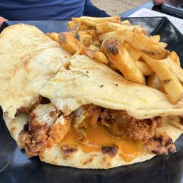 Carolina Hot Chicken Naanwich