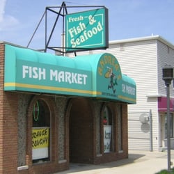 Andrea's Fish Market - Gratiot side