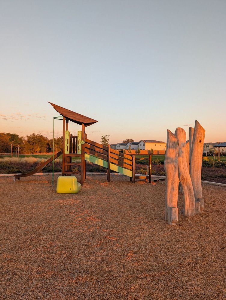 Sandstad Park Logo