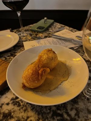CRÚ Food & Wine Bar by null