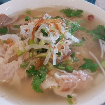Com Tam Pho 168 - Beef and Wonton Noodle Soup - Vietnamese Near Me - Toronto, Ontario