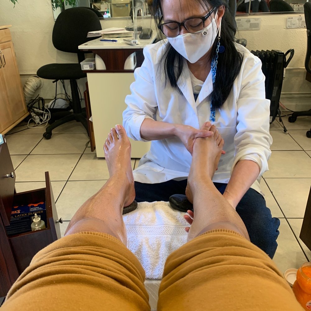 Leann's Nails - Leann massaging me with hot stones - Nail Salons Near Me - Alameda, California Leann's Nails - Leann massaging me with hot stones - Nail Salons Near Me - Alameda, California