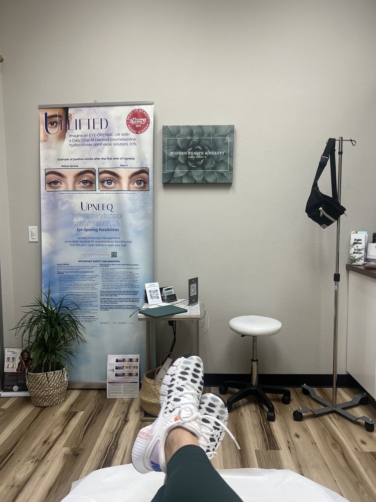 Modern Health and Beauty Logo