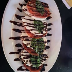 Lakeside Pub - Caprese Salad