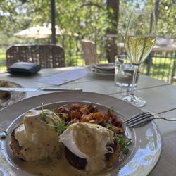 The Wayback Cafe and Cottages - Eggs Benedict