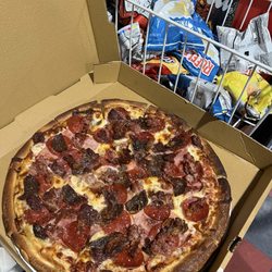 Nicholas Pizza House - Medium Blast Off Pizza