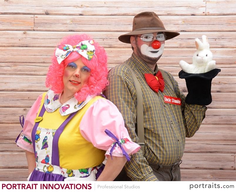 TWIZZLE ENTERTAINMENT Chesterfield, Virginia Clowns Phone Number