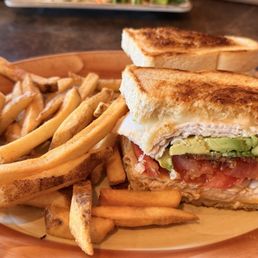 Club Sandwich w/ Fries