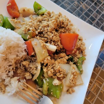 BNK Thai & Sushi - Grnd Chicken Basil Thai - Japanese Near Me - Elmhurst, Illinois